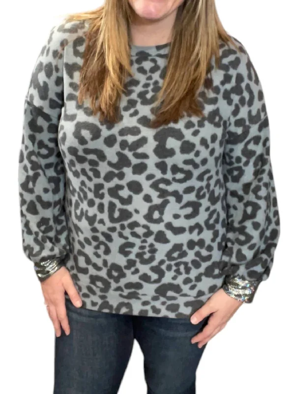 Deal Mania Leopard Cross Back Sweater In Gray