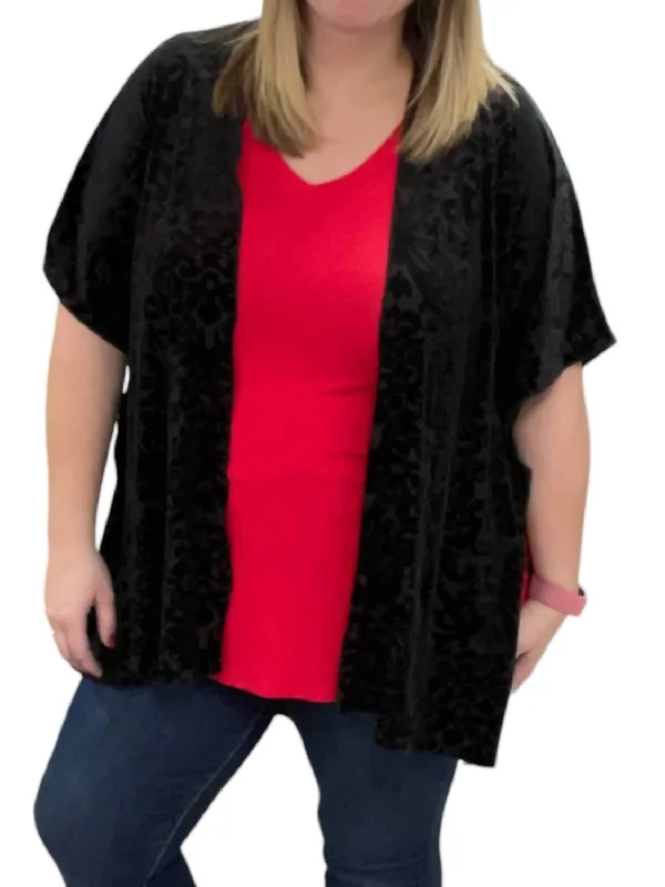 Bonus Savings Printed Velvet Kimono In Black
