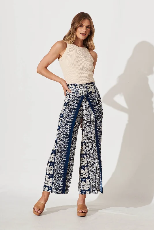 Weekend Savings Spree Explorer Pants In Navy With White Print