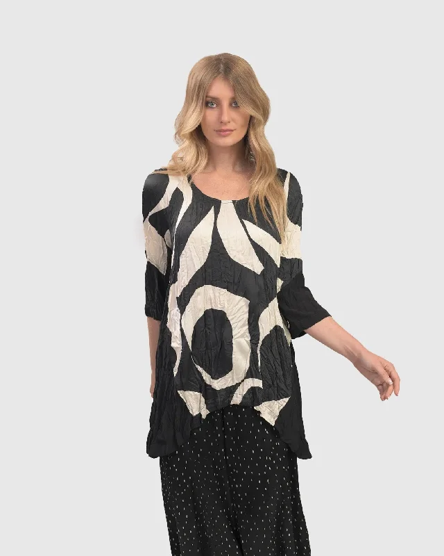 Weekend Savings Bonanza Nina Plissé Tunic Top, Cream