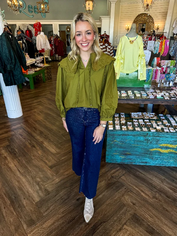 Super Bargain Scalloped Oversized Collar Top: Olive