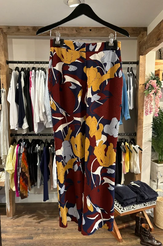 Final Markdown Le Sarte Burgundy Navy Print Cropped Pant