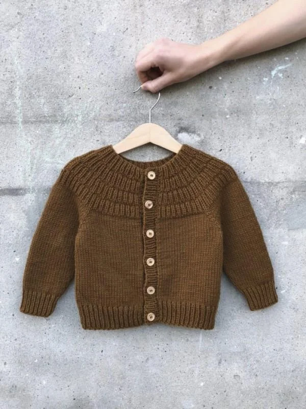 Extra Savings Anker's jacket for kids by PetiteKnit, No 1 yarn kit (ex pattern)