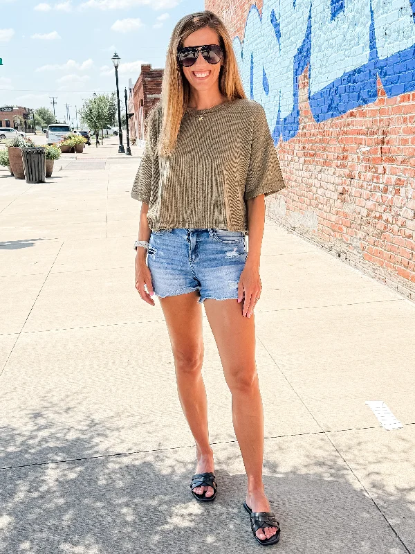 Last Chance Chloe Cropped Top