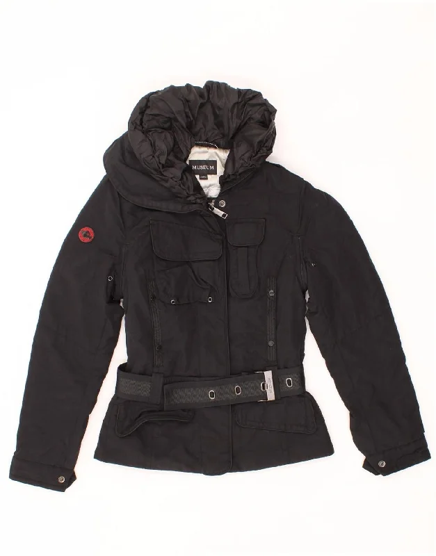 Weekend Bargains to Sizzle MUSEUM Womens Hooded Windbreaker Jacket UK 6 XS Black Cotton Weekend Bargains to Sizzle MUSEUM Womens Hooded Windbreaker Jacket UK 6 XS Black Cotton