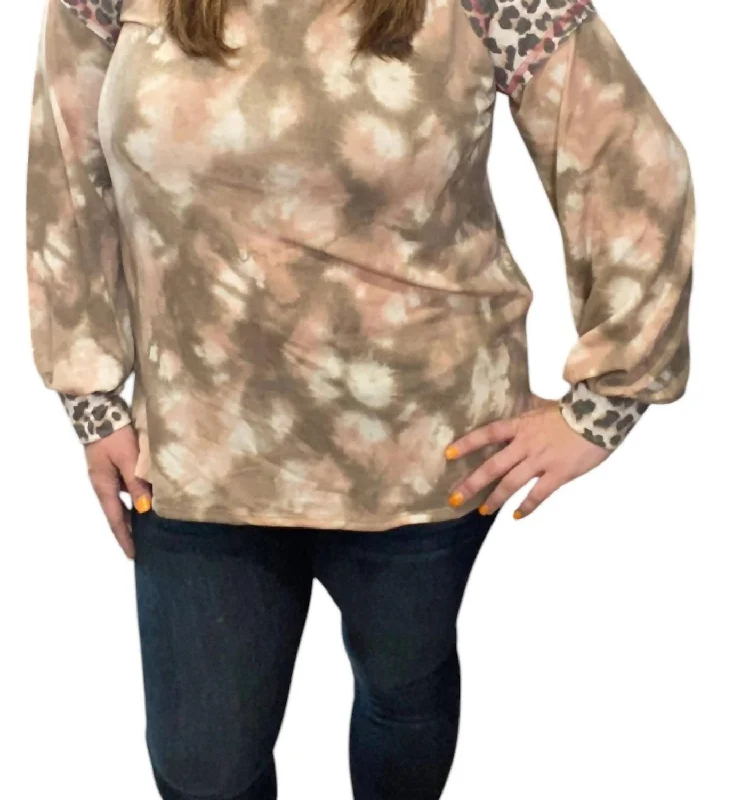 Huge Discounts Leopard And Tie Dye Sweater In Peach/brown