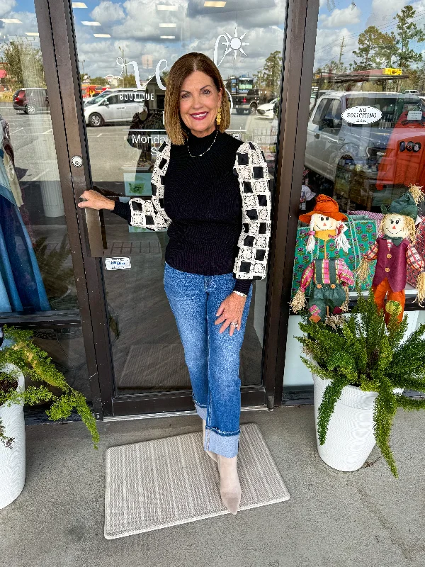 Grand Opening Sale Quilted Sleeve Sweater: Black