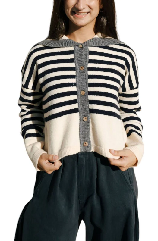 Weekend Bargains to Cherish Stripe Sailor Collar Sweater In Navy Stripe