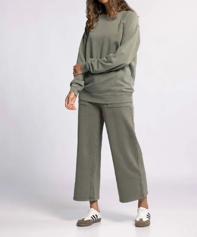 Weekend Savings Fiesta Jaime Sweatshirt In Olive