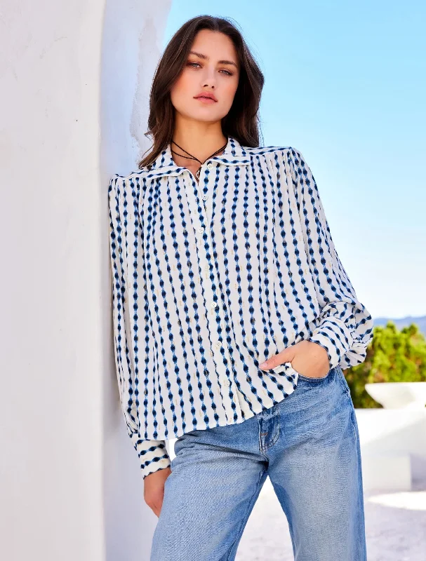 Exclusive Weekend Offers Inside Chloe Blouse