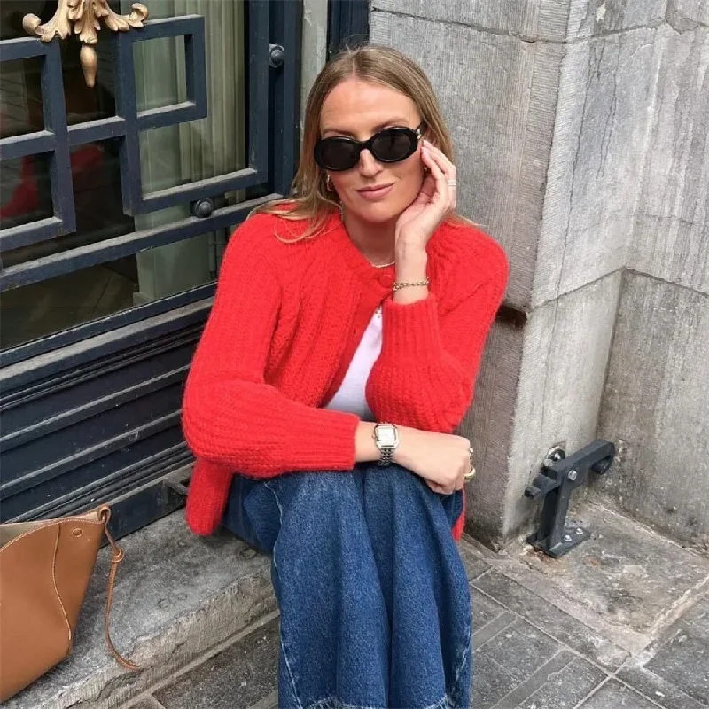 One-Day Only Red Christmas Sweater - Short Cardigan with Round Neck and Long Sleeves
