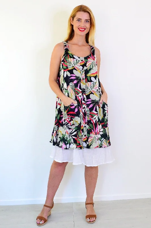 Weekend Wonders Await! Tropical Forest Leaf Crinkle Tunic Dress